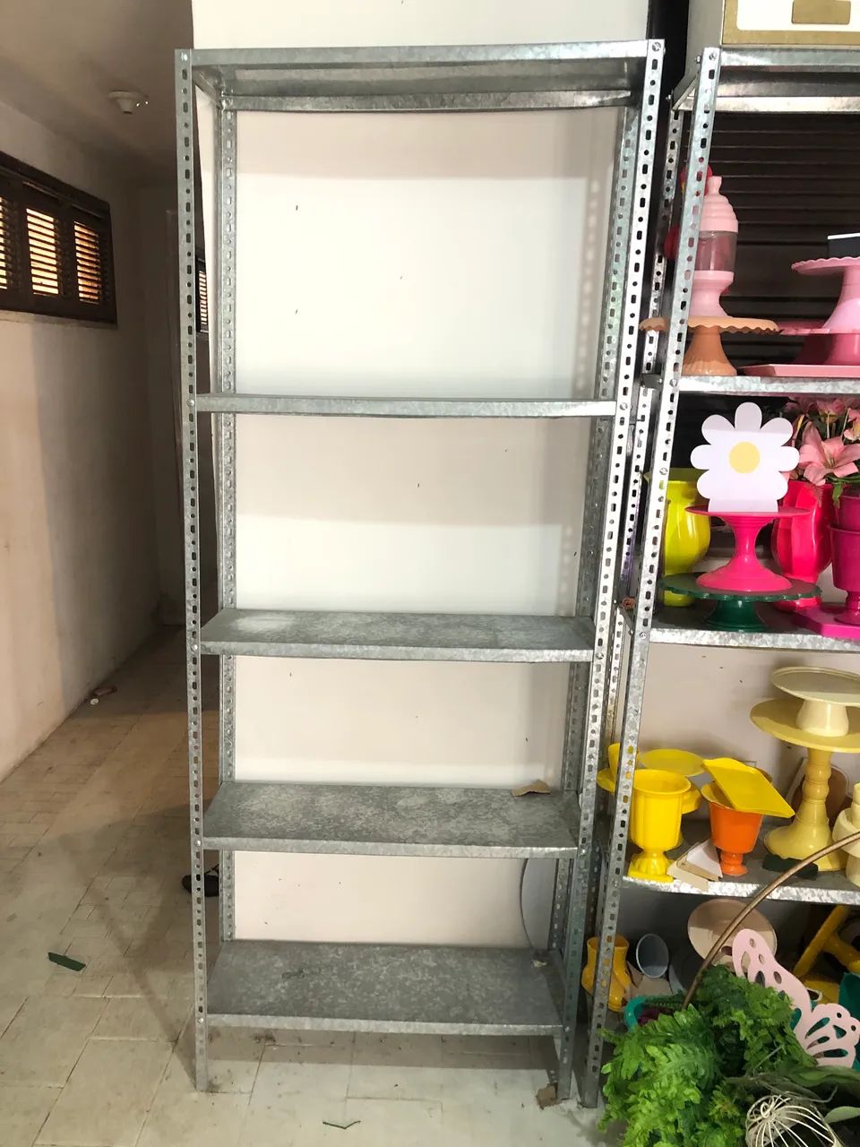 Estante novinha