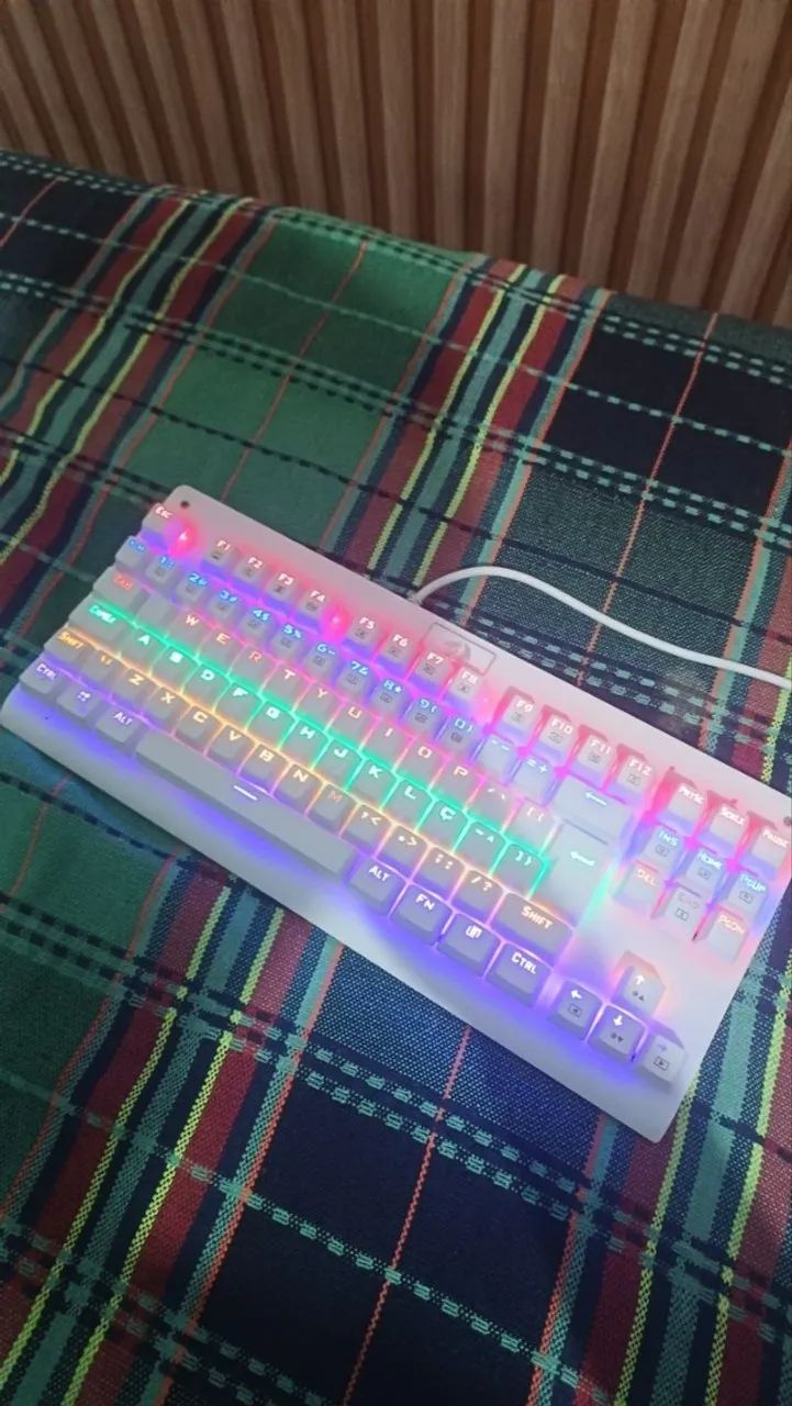 Teclado Redragon Dark Avenger White 