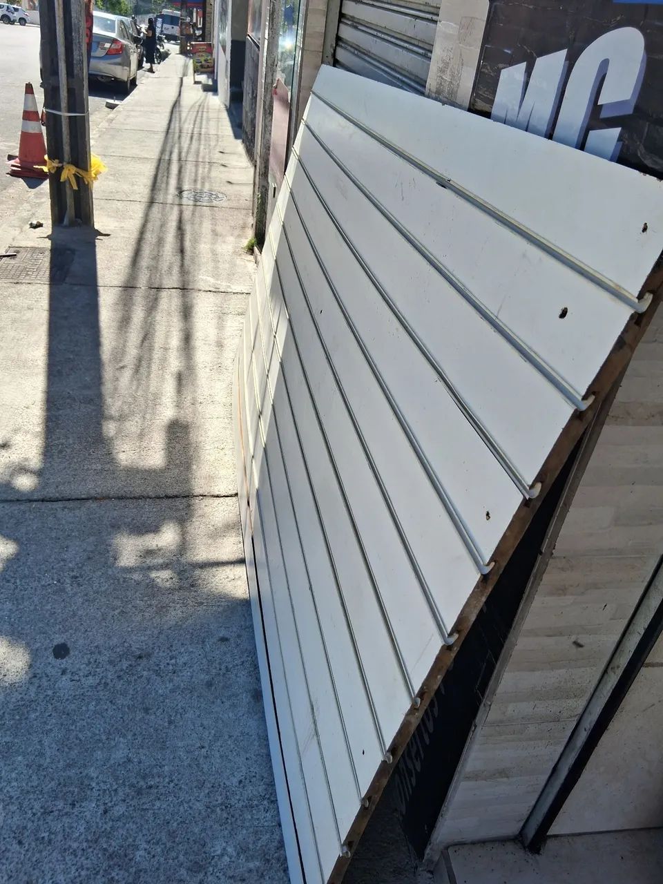 Mesa expositor canelado - Foto 2