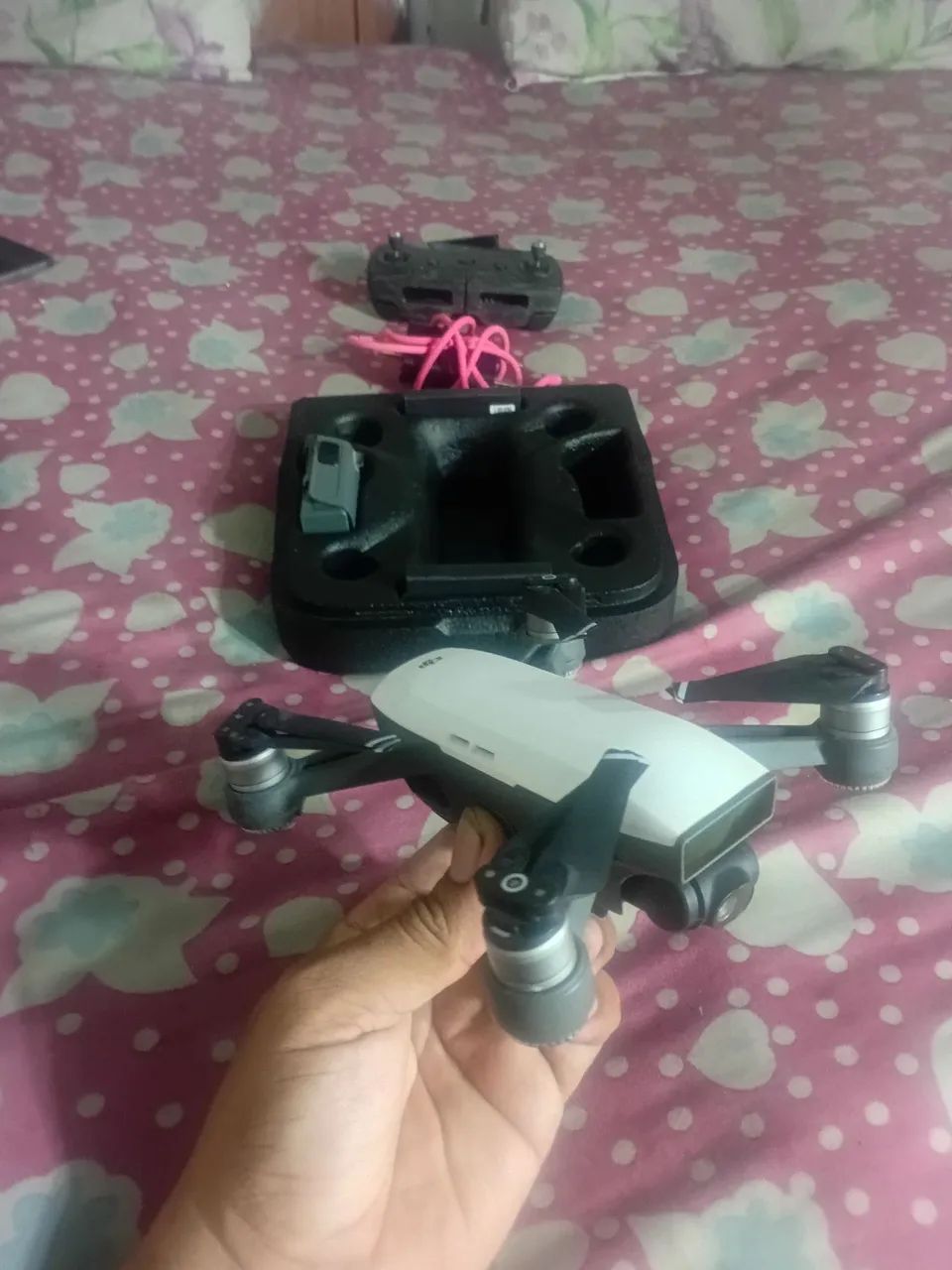 Drone dji espark bem conservada funcionando perfeitamente  - Foto 2