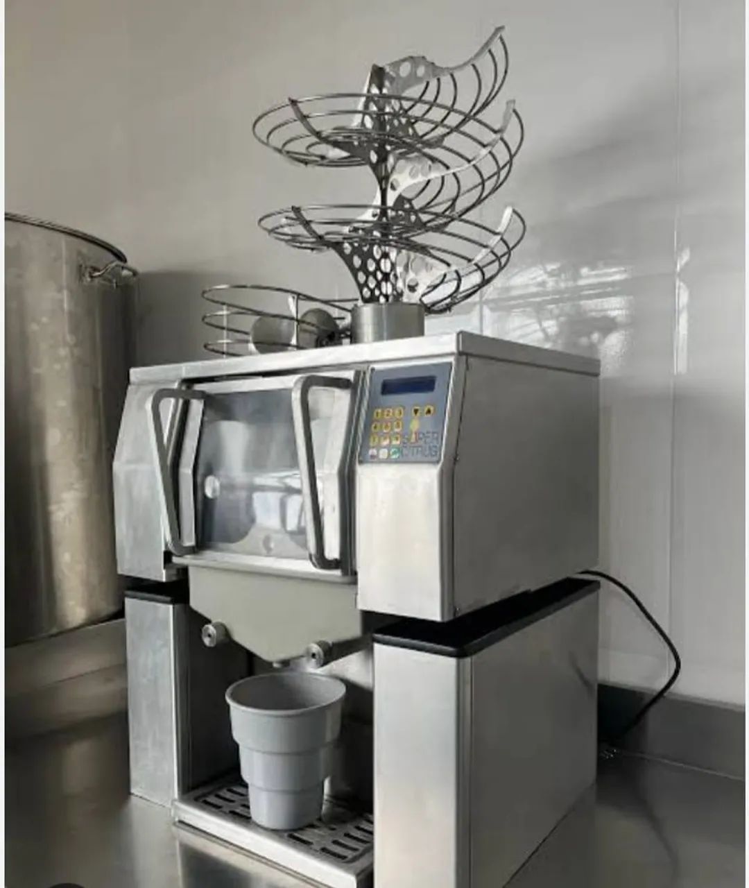 Vendo máquina suco
