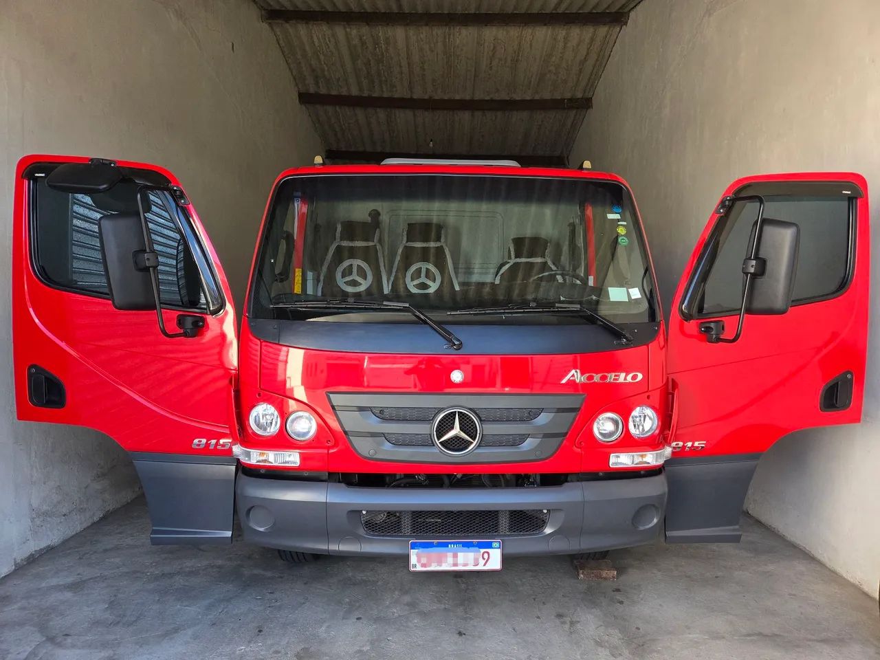 Accelo 815 - 2021 - Foto 2