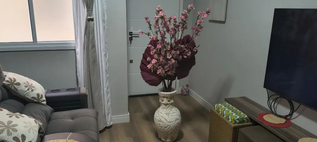 Vaso com plantas, cerejeiras e latania artificial - Foto 3
