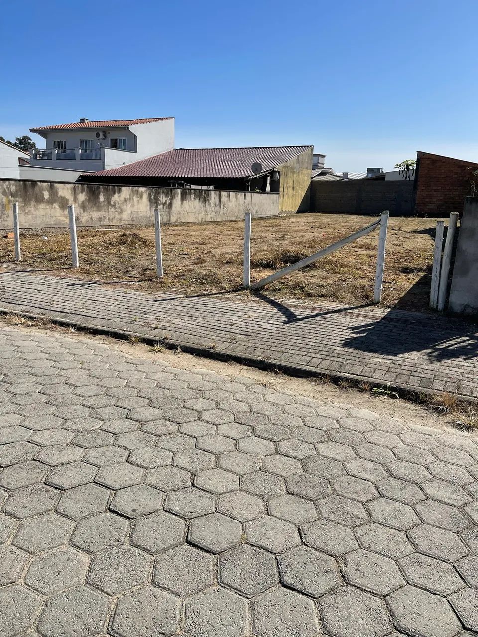 Lote 12,75 frente x 30 fundos, Murado e aterrado. - Foto 4