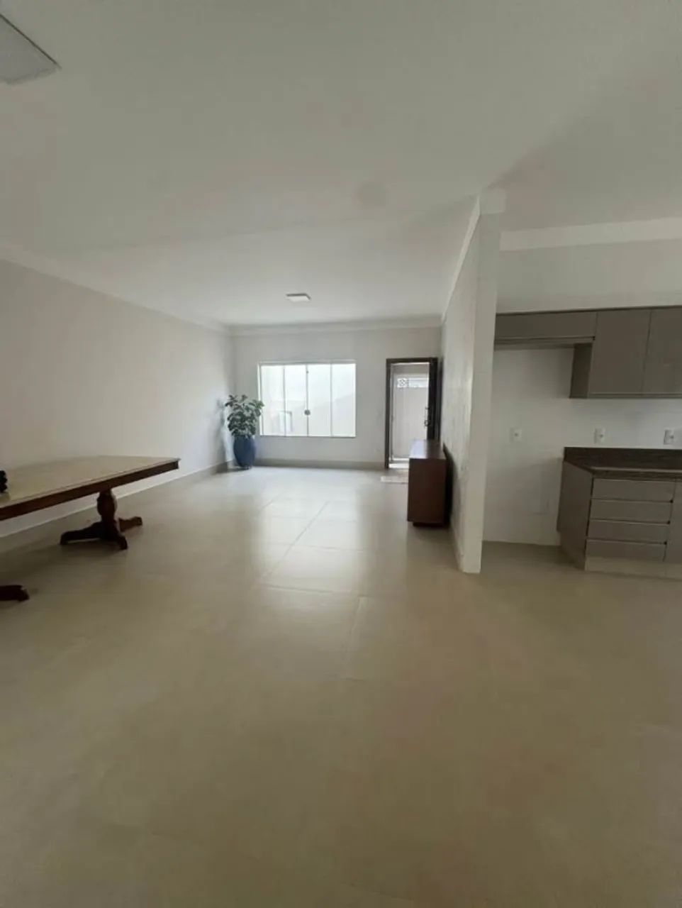 Vendo Casa grande em Samambaia 220.000,00 - Foto 3