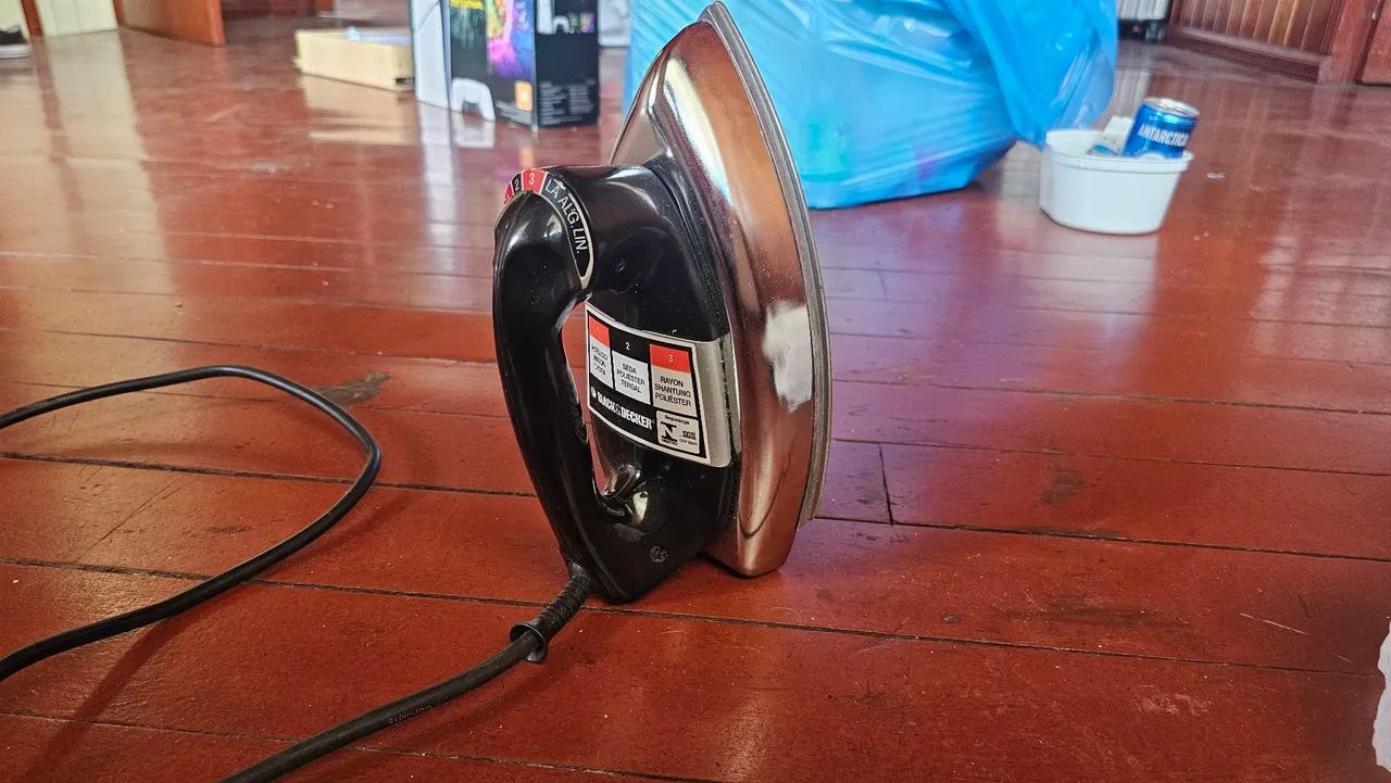 Ferro de passar black&decker - Foto 2