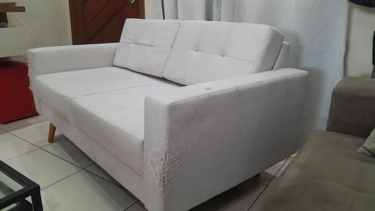 Vendo sofá de dois lugares 65204303889665121