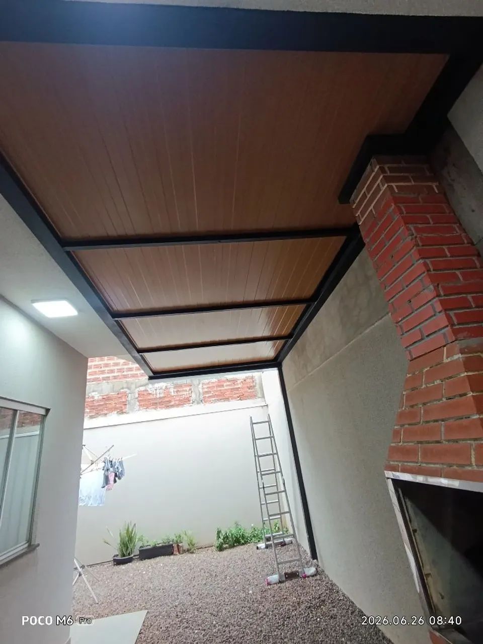 Cobertura de telha de ferro 