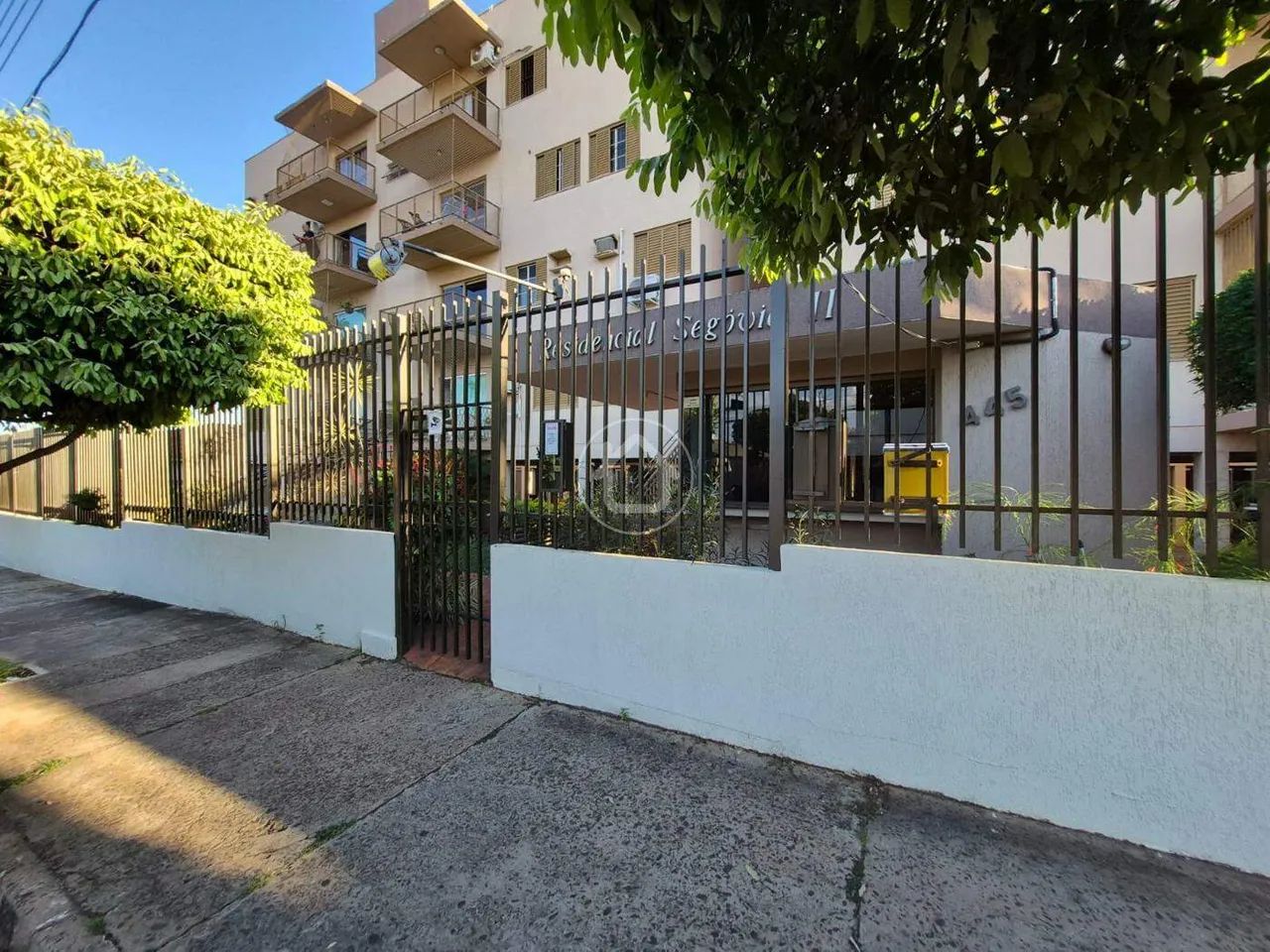 APARTAMENTO 3 QUARTOS SENDO O1 SUÍTE/SEGOVIA 2
