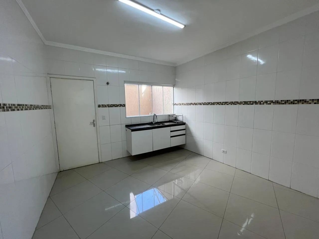 Sobrado para alugar com 180m², 2 quartos e 2 vagas - Foto 5
