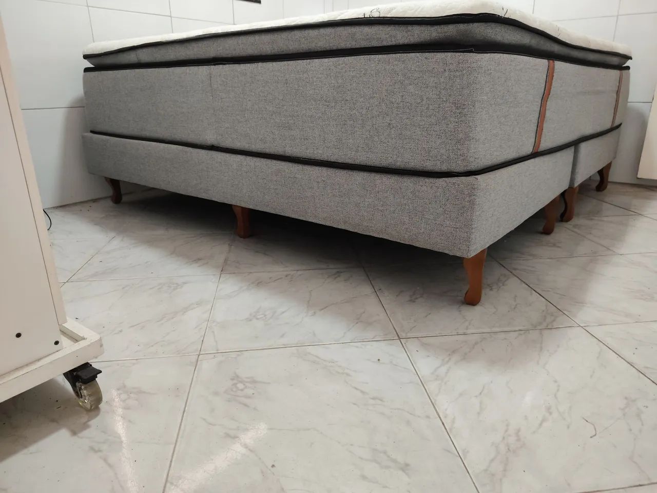 Vendo cama super king,nova,motivo viagem