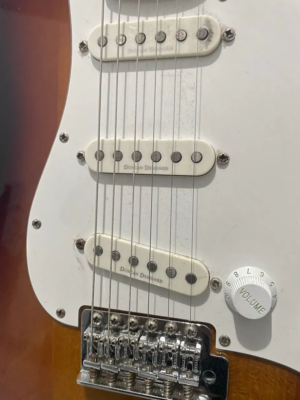 Squier Stratocaster Vintage Modified (Duncan Designed) - Sunburst  - Foto 3