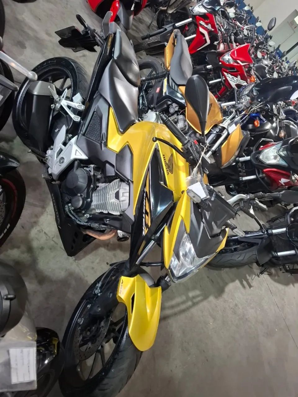 Honda CB 300cc 2023