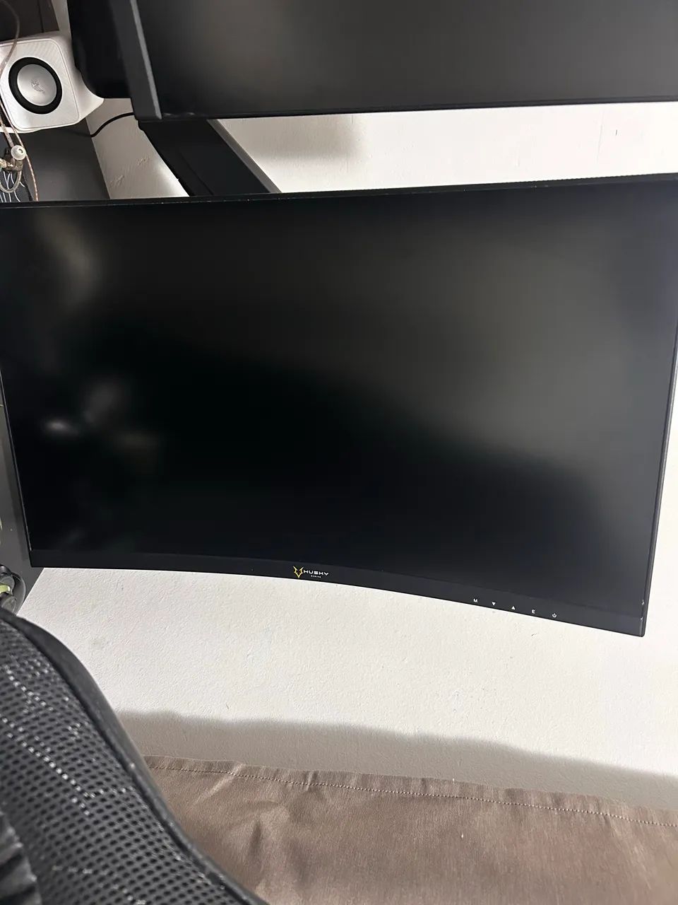 Monitor husky 165hz, 1ms, curvo