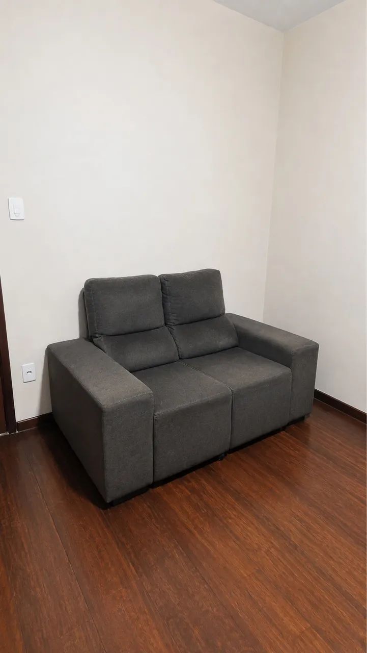 Sofá retrátil e reclinável 2 lugares - $990,00 - Foto 4