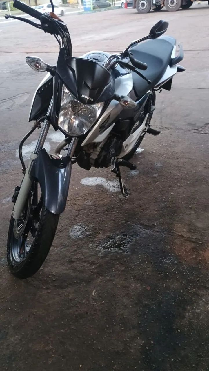 Titan 160 muito nova - Foto 2