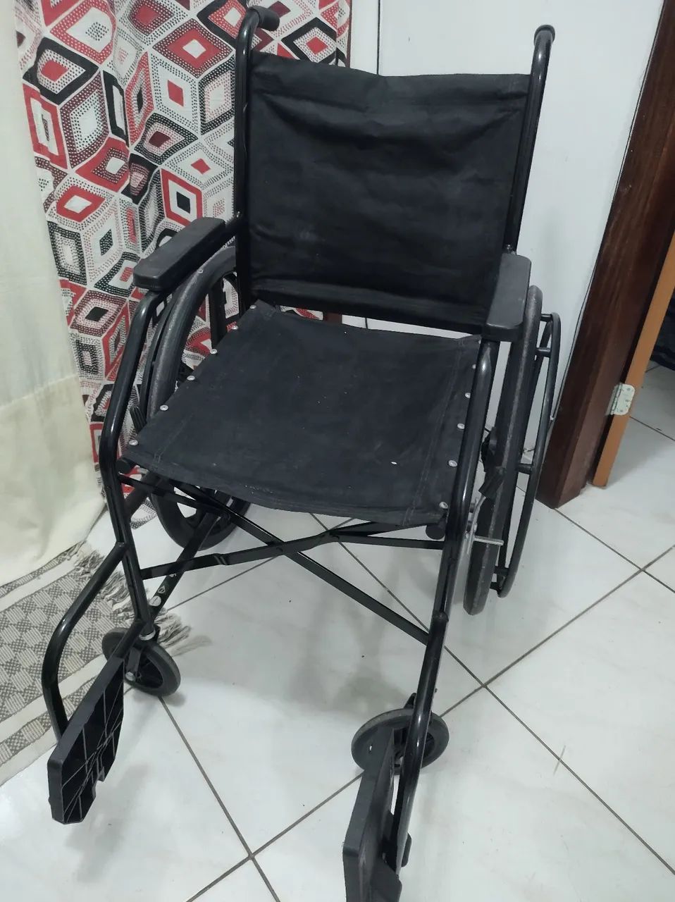 Cadeira de Rodas - Foto 2