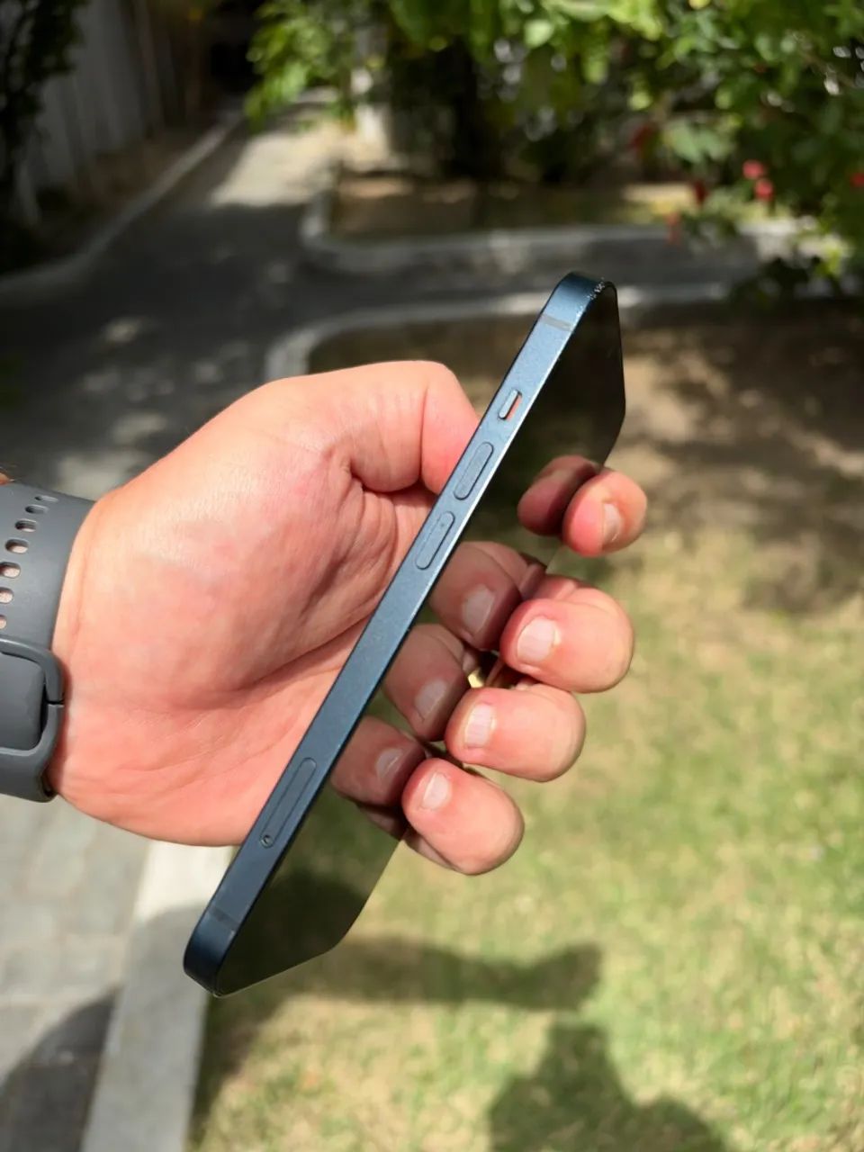 IPHONE 13 256GB C/FONE OUVIDO APPLE E CABO - Foto 5