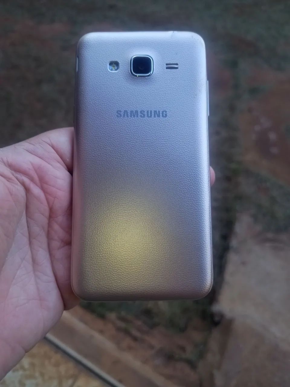 Samsung Galaxy J7 (2015) - Foto 2