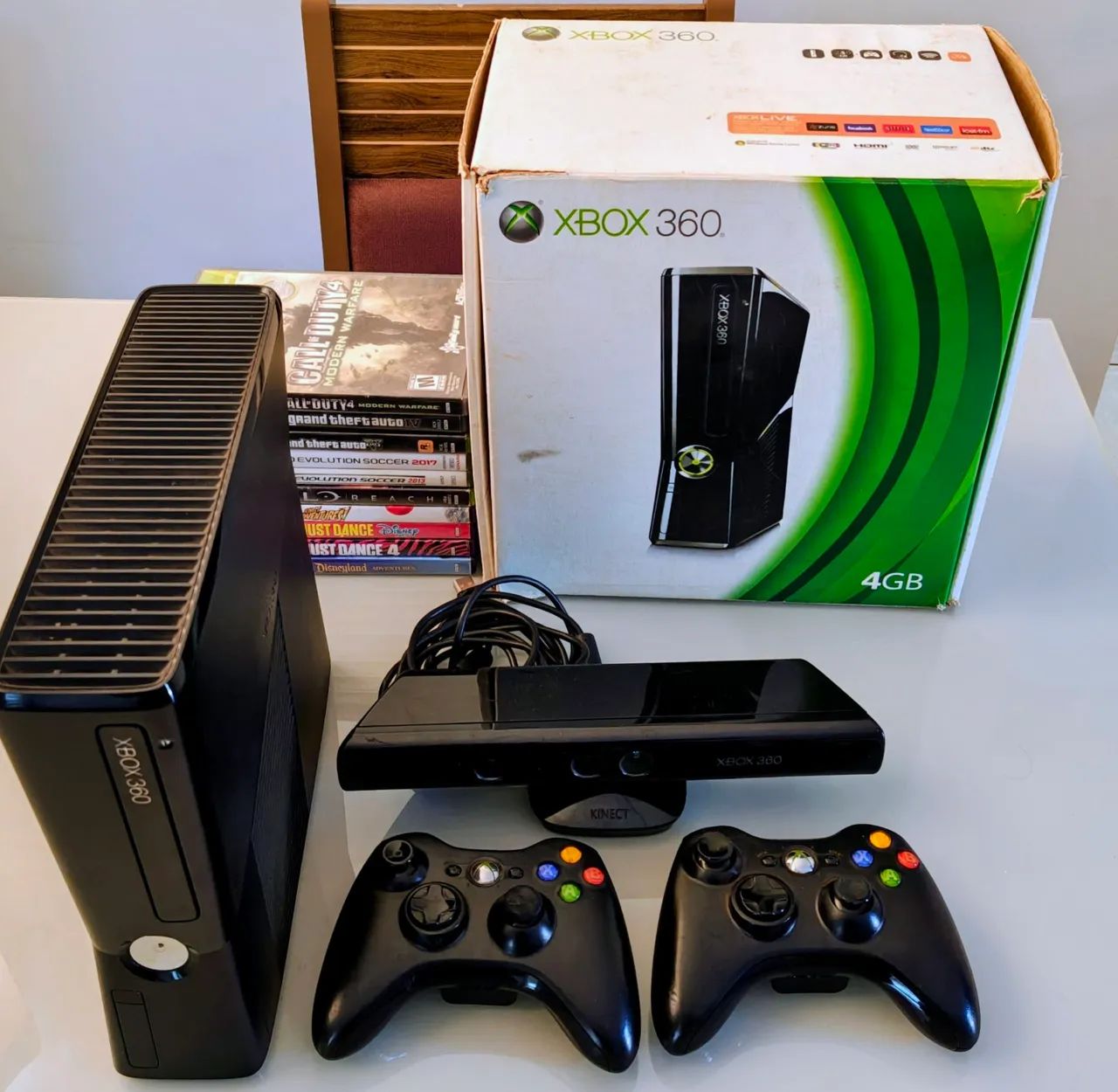 XBOX 360 COM KINECT  - Foto 2
