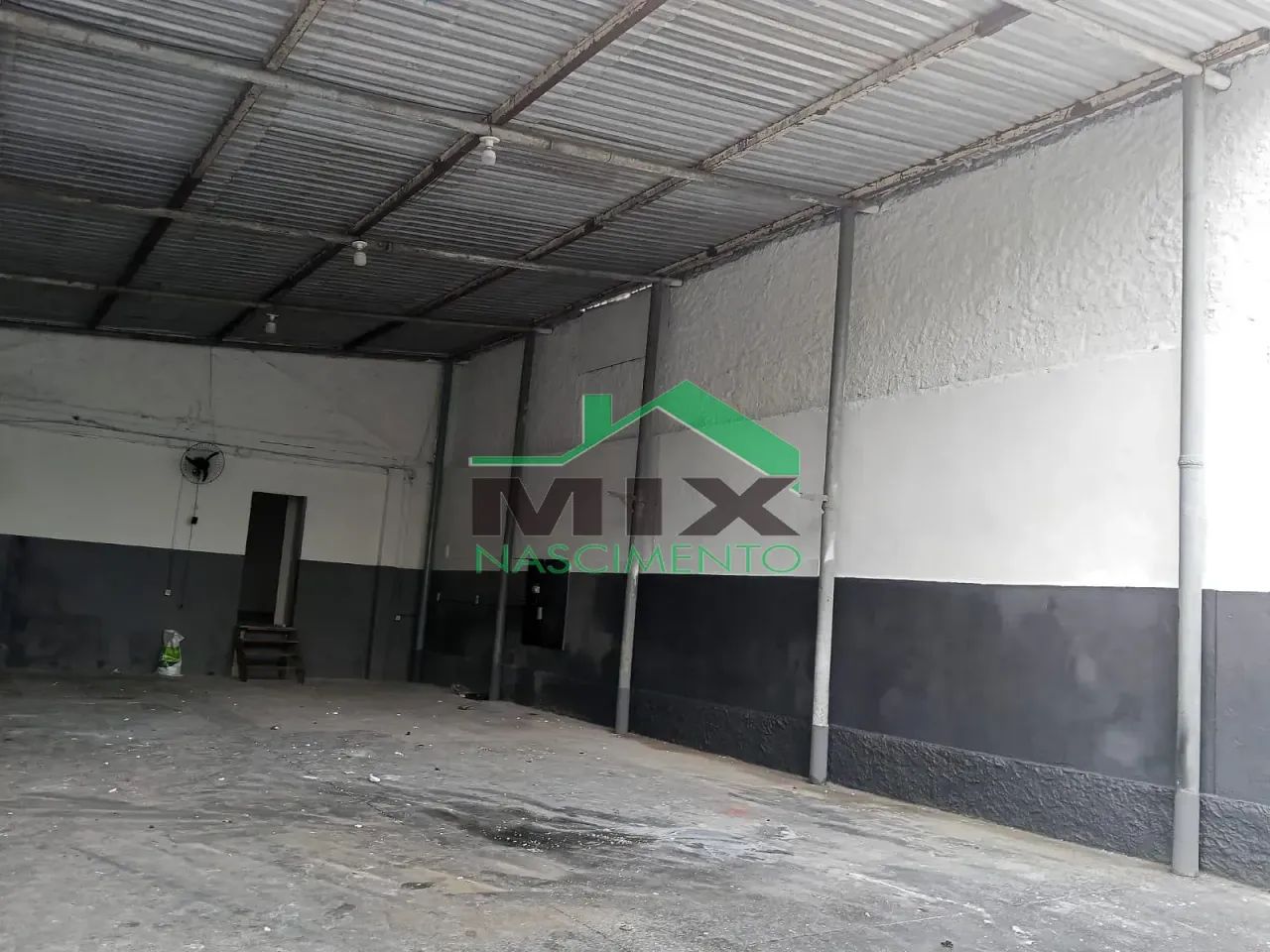 Galpão com 500m² de Área Total, Pé-Direito de 5 Metros e Zoneamento ZUP 3 - Foto 3