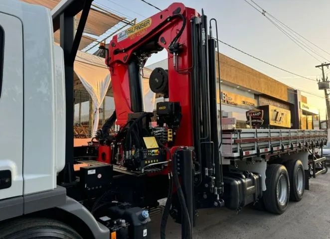 Mb Atego 2429 6x2 2024 com munck  - Foto 4