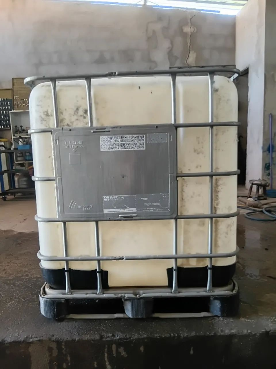 Bombona de 1000L em bom estado - Foto 2