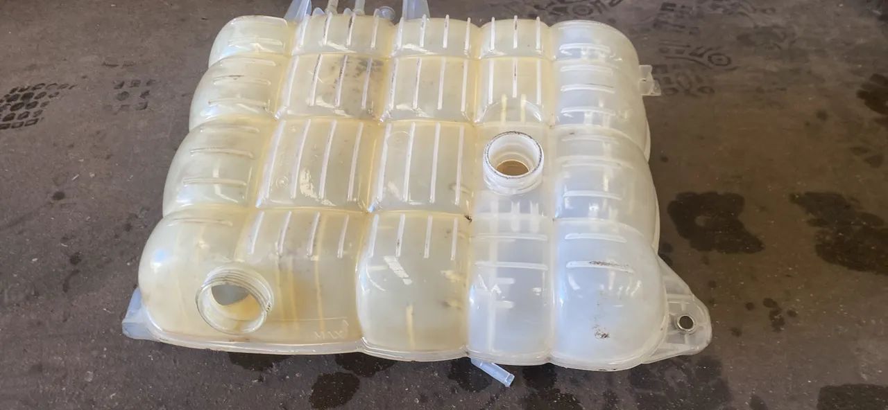 Volvo Expansion Tank