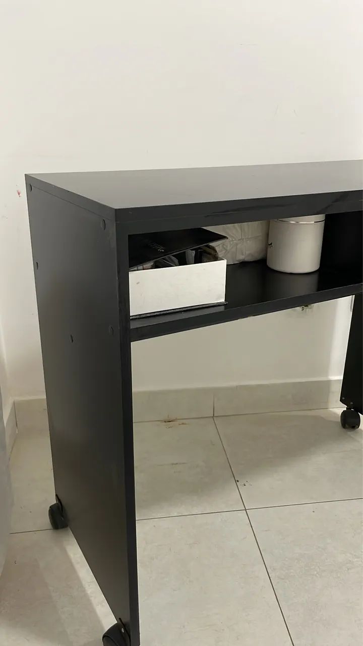 Mesa de unha/ escrivaninha  - Foto 2