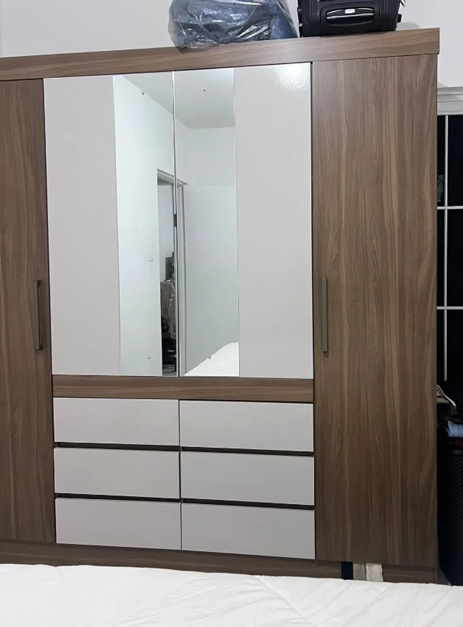 Guarda roupa casal 4 portas e 6 gavetas com espelho - Foto 5