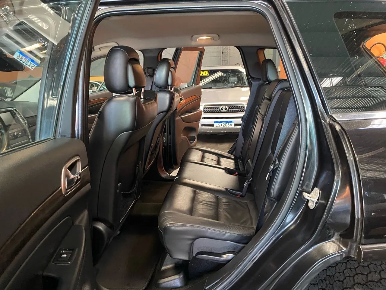 Jeep Grand Cherokee Laredo 3.6 4x4 V6 Aut., foto 12 de 20