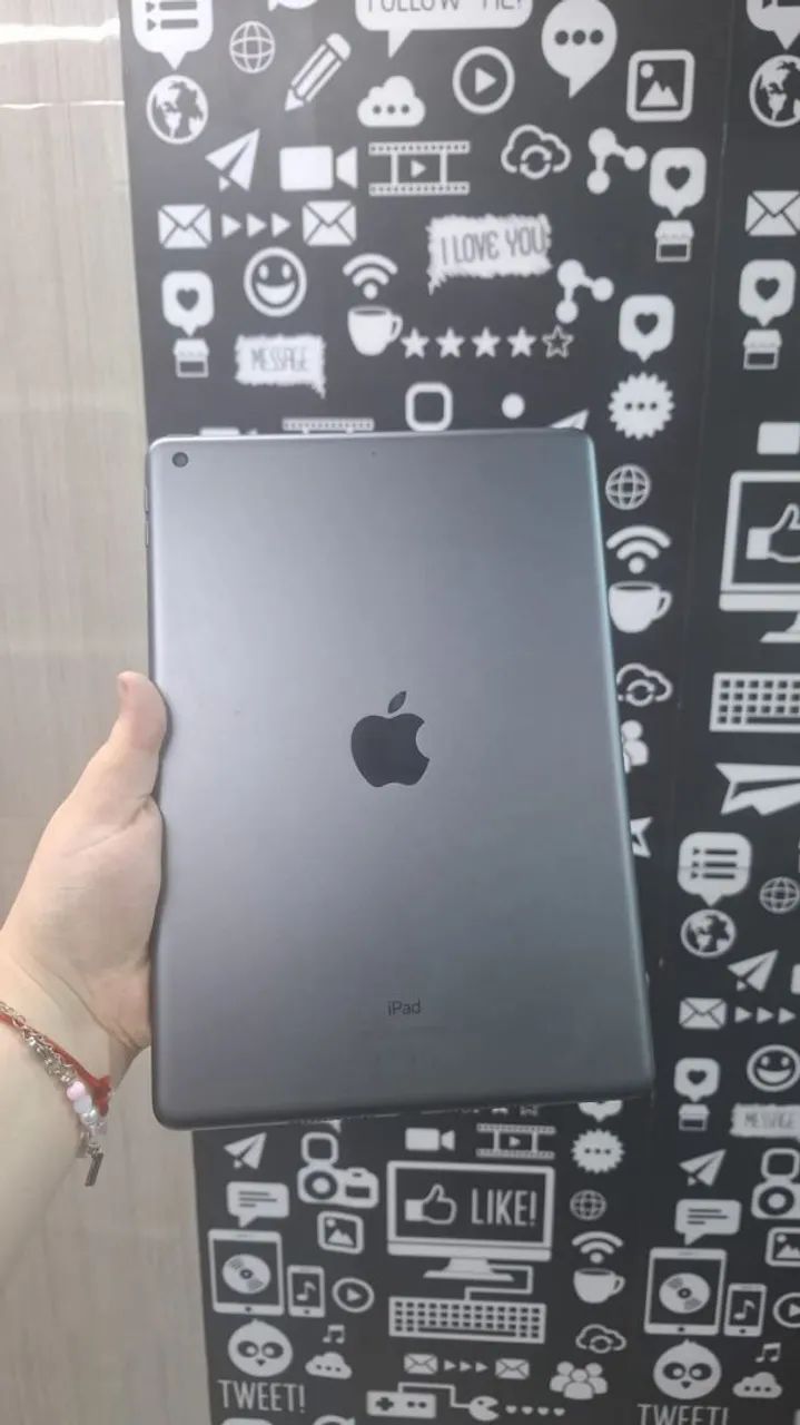 IPAD 9 GERAÇÃO 64GB TROCO POR IPHONE 13 OU 14 PRO MAX - Foto 2