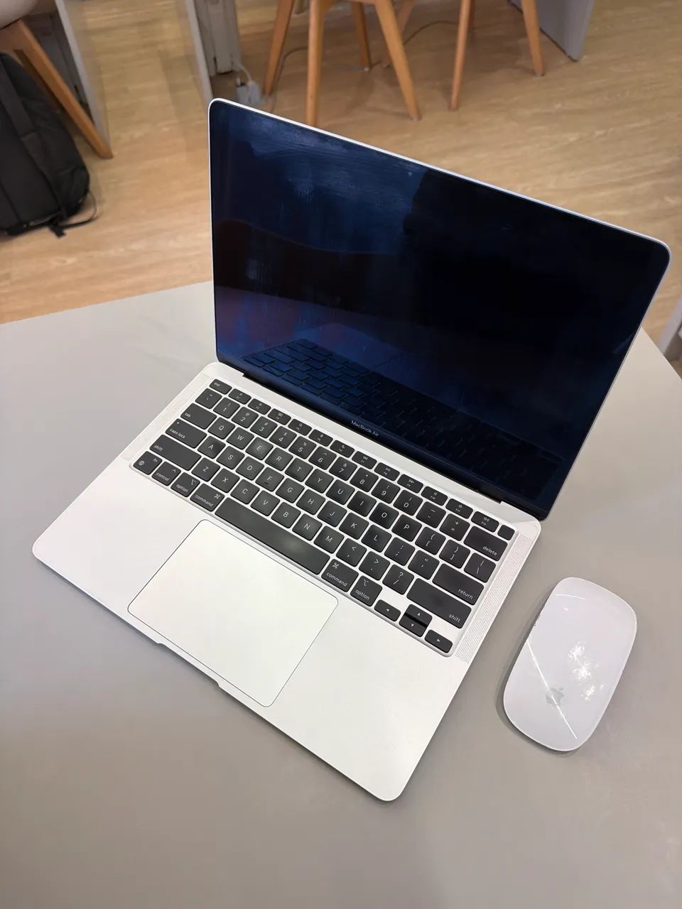 MacBook m1 com Touch ID e mouse Apple  - Foto 2