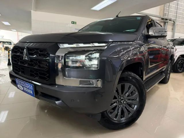 Mitsubishi Triton Triton HPE-S 2.4 CD 4x4 TB Diesel Aut. 2026