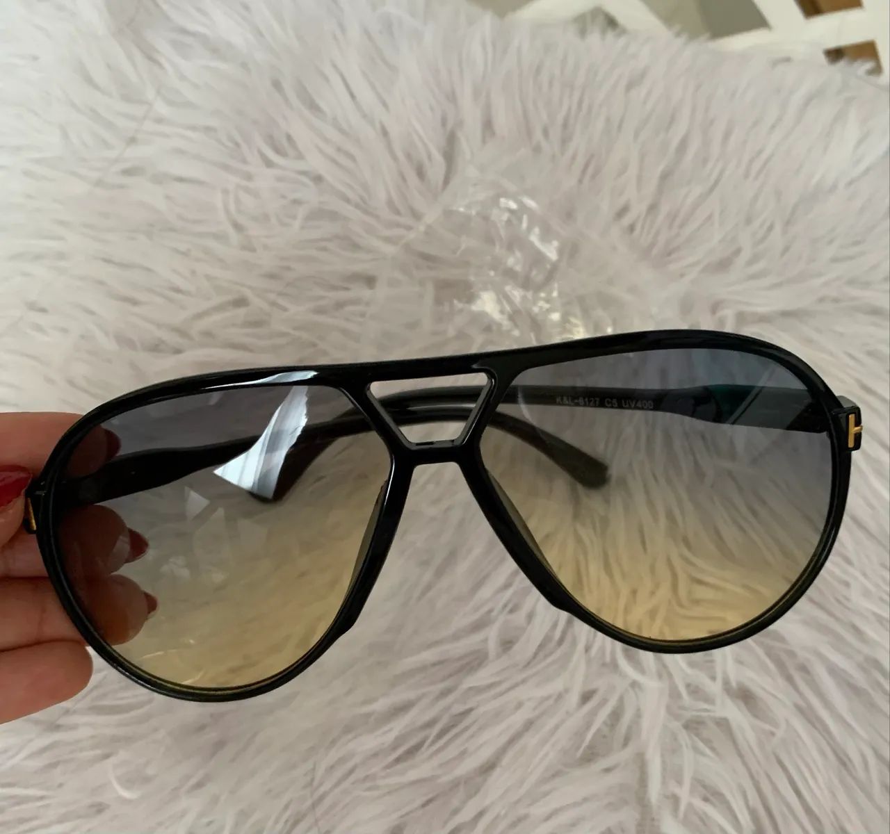 Óculos de Sol Feminino Design Moderno