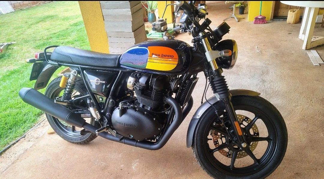 Interceptor 650 Royal Enfield  - Foto 2