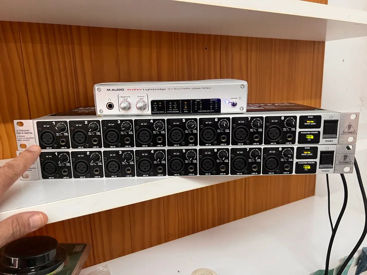 Kit M-Audio ProFire Lightbridge + 2 Behringer ADA8000