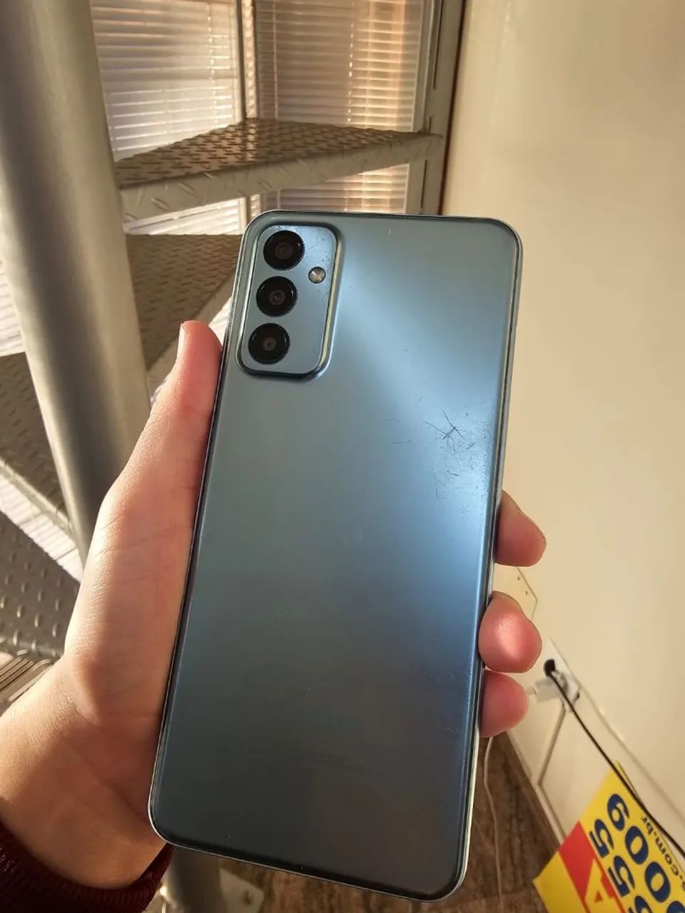 CELULAR USADO EM BOAS CONDIÇÕES - Foto 3