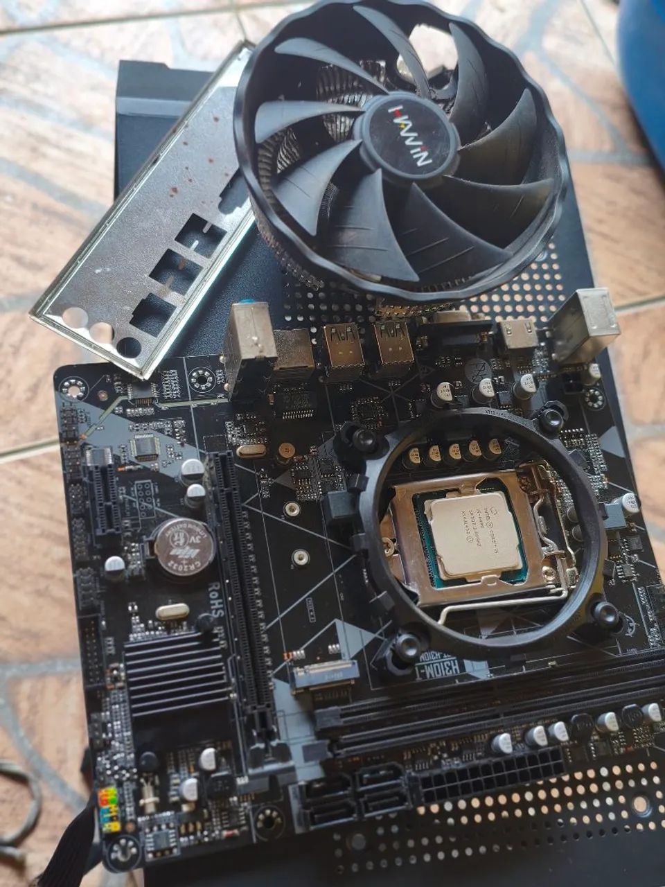 PLACA MÃE H310M + PROCESSADOR INTEL i5-8400
