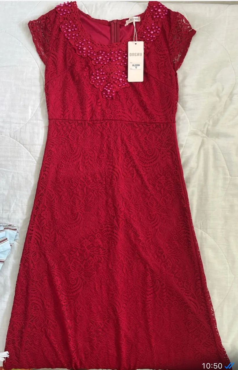 Lindo vestido renda bordado ,TAM. G