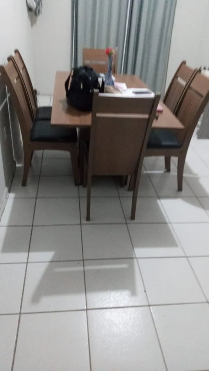 Mesa 4 cadeiras 