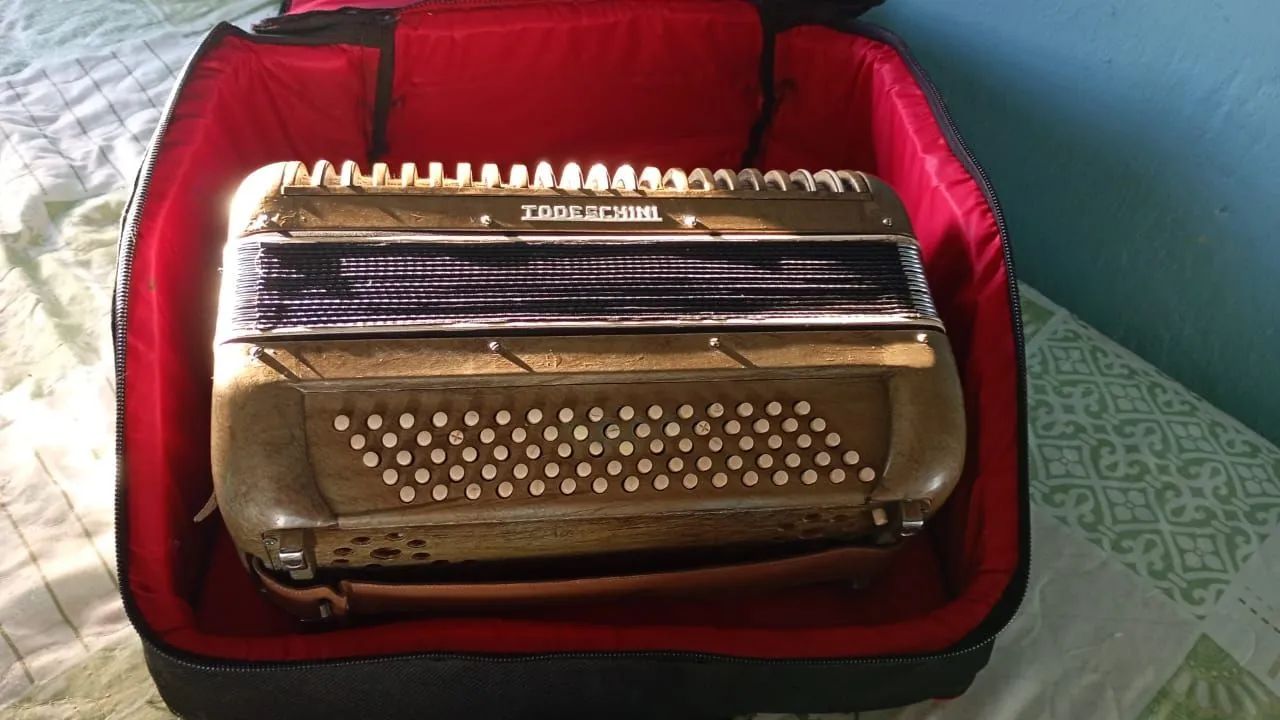 Acordeon 80 baixos Todeschini 