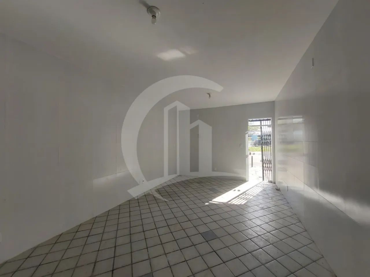 Sala Comercial para Locação na Av. Tancredo Neves - Foto 4