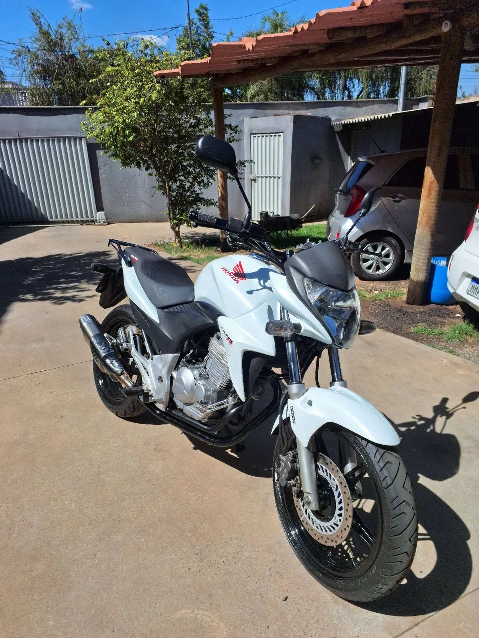 CB 300R ABS - Foto 3