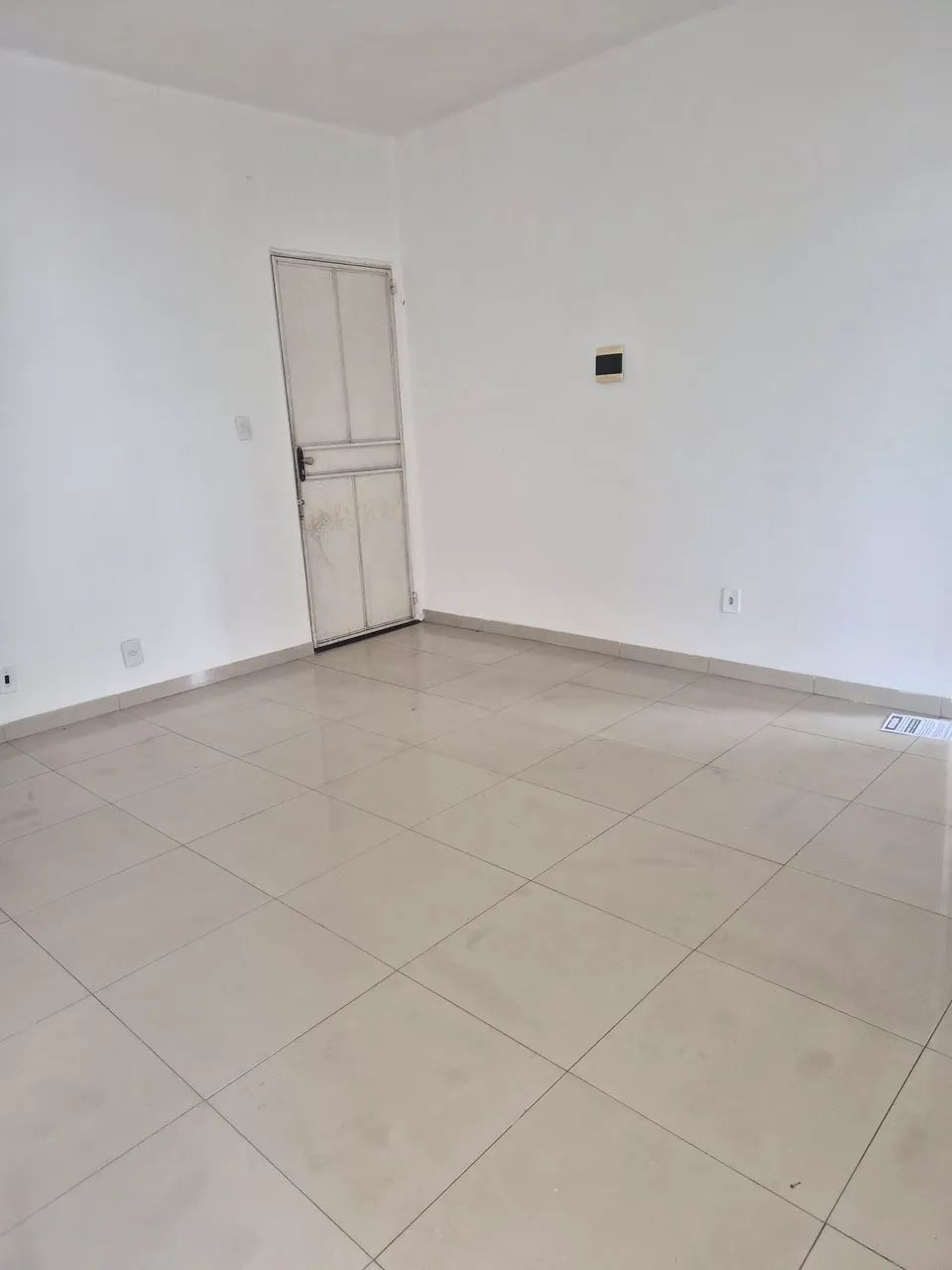 Apartamento com Varanda lateral! Lirio do vale - Foto 4
