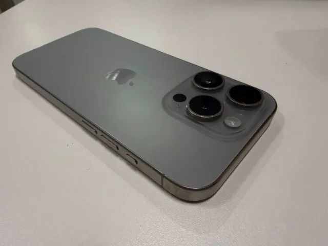 Iphone 15 Pro - Foto 2