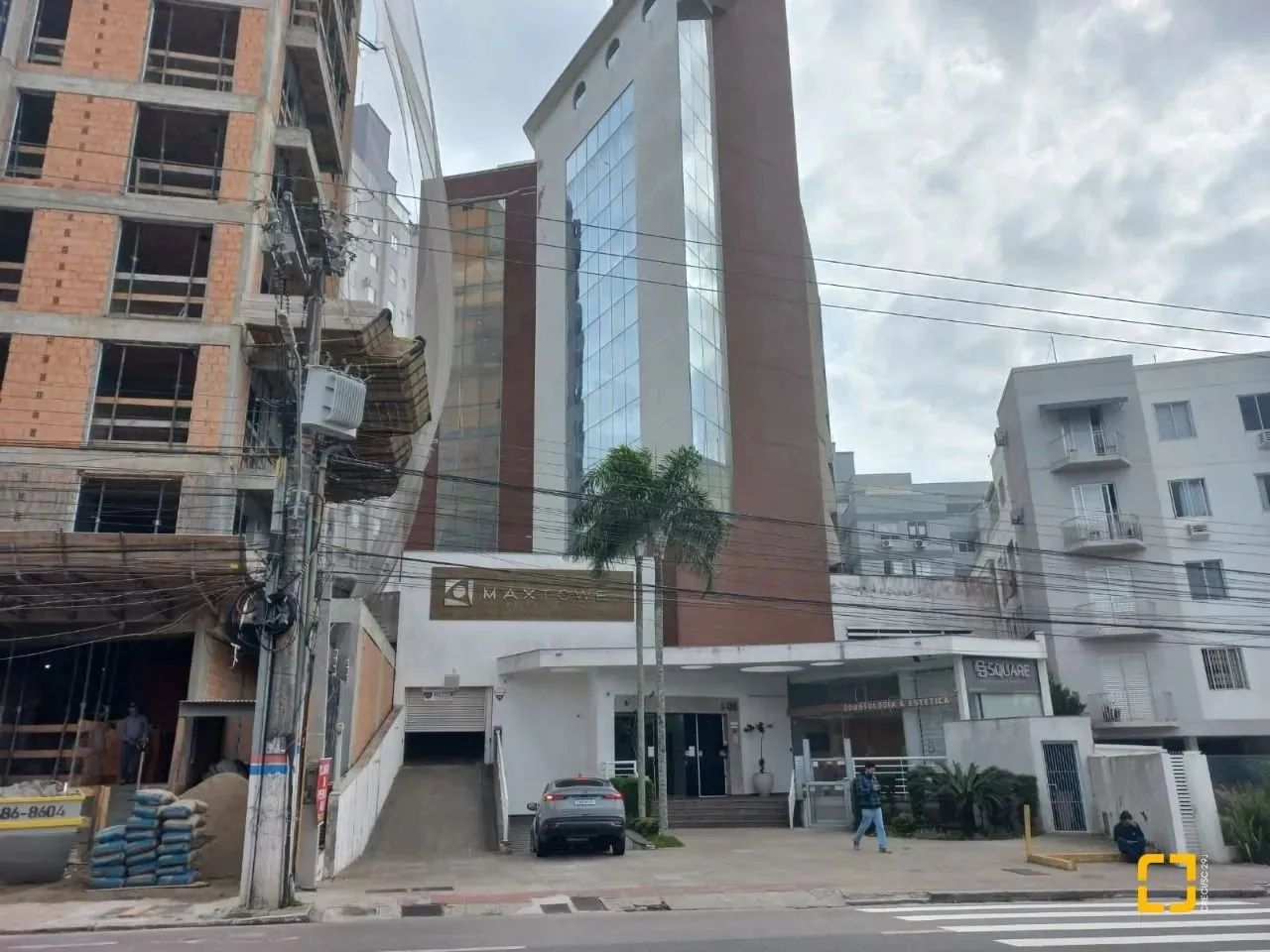 Sala comercial à venda em Coqueiros com garagem. - Foto 3