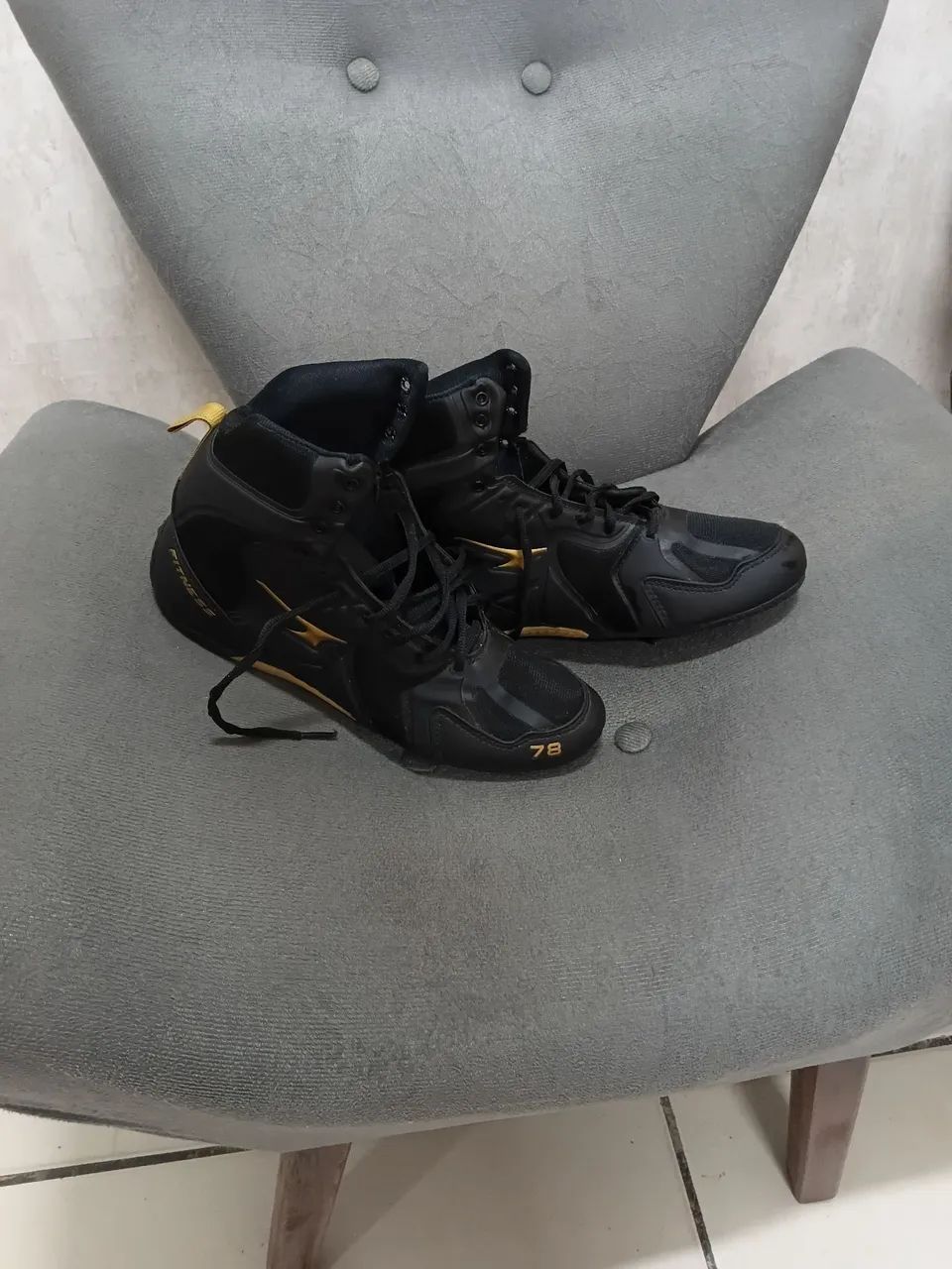 Sapatilha profissional de boxe