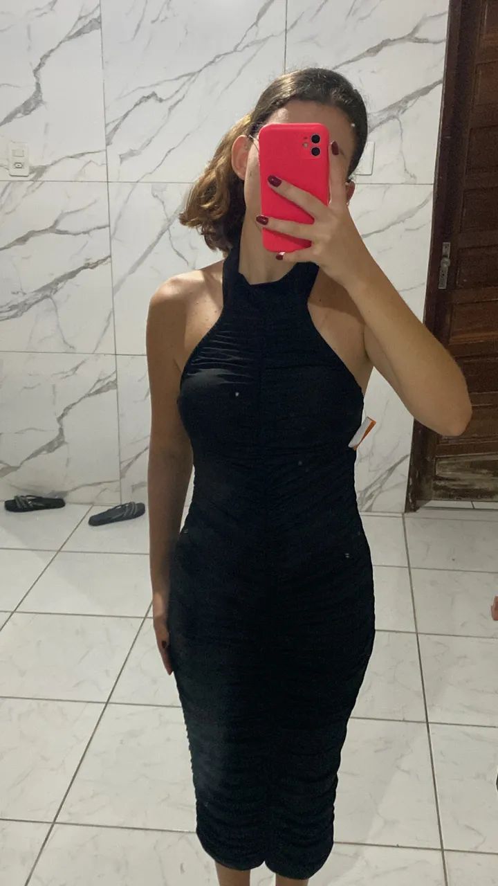 Vestido preto mid