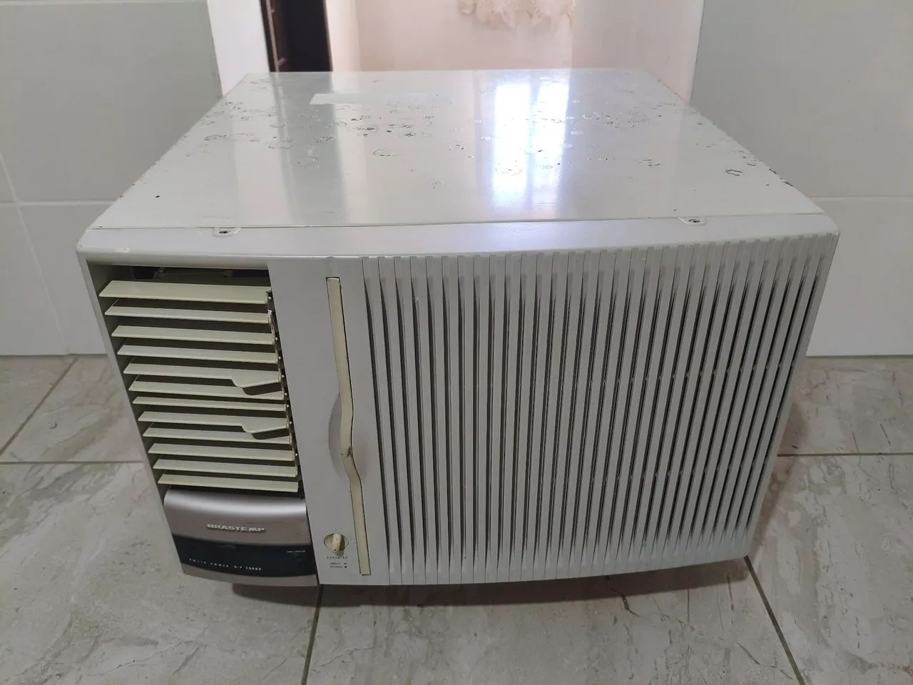 AR condicionado Brastemp 10.000 Btus Quente e frio. (LEIA A DESCRIÇÃO.)